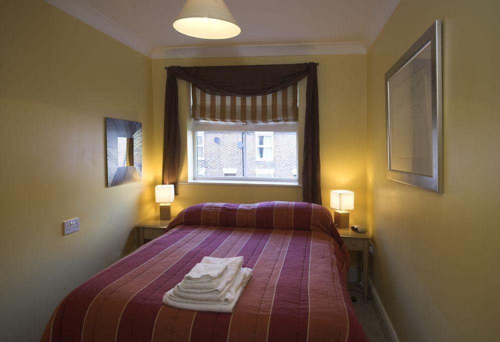 Stanshawe Court Aparthotel Reading Exterior foto