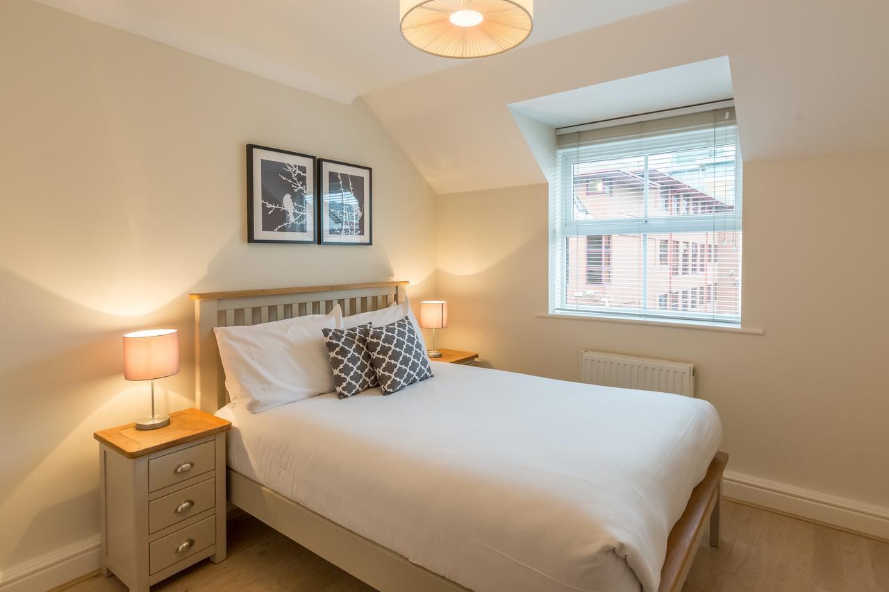 Stanshawe Court Aparthotel Reading Exterior foto